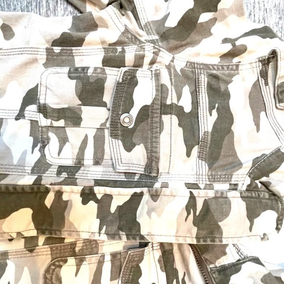 Fall and Spring Jacket Medium - Picture 2 of 3